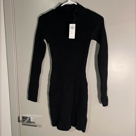 Hollister Dresses & Skirts - NWT Hollister Black Sweater dress